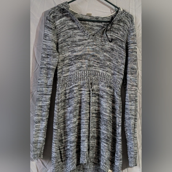 Roxy Vintage Women's V-Neck Sweater Dress in Gray - Picture 1 of 6